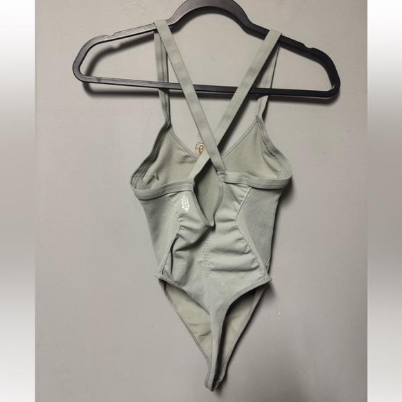NWOT Free People FP Movement Good Karma Bodysuit Smoked Sage Green Size XS/SM - Picture 6 of 8